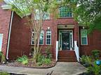 6 Hartfield Ct