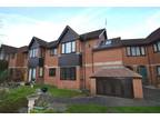 2 bedroom retirement property for sale in Fishers Court, Emmer Green, RG4