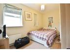 2 bedroom flat for sale in White Lodge Close, Isleworth, TW7