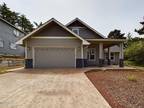 792 SE 37th St Lincoln City, OR