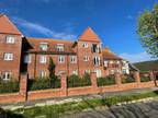 2 bedroom flat for sale in Hadleigh Road, Frinton-on-sea, CO13