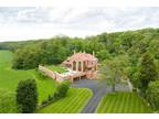 6 bedroom in North Yorkshire West Yorkshire WF8