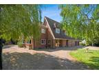 5 bedroom detached house for sale in Longwick, HP27