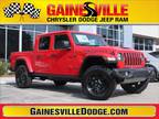 2023 Jeep Red, 13 miles