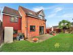4 bedroom detached house for sale in Gainsborough Drive, CO11