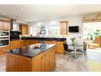 5 bedroom detached house for sale in Ilford Close, Earswick, York