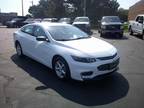 2018 Chevrolet Malibu White, 34K miles