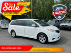 2012 Toyota Sienna LE 8 Passenger 4dr Mini Van l4