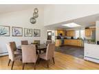 18 Quail Run, Hampton Bays, NY 11946