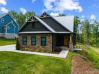 44 Reta Road, Fairview, NC 28730