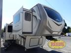 2019 Keystone Montana 3760FL 41ft