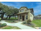 1622 GRUENE VINEYARD XING, New Braunfels, TX 78130 Single Family Residence For