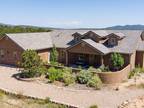 76 Nature Pointe Dr