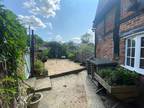 2 bedroom end of terrace house for rent in Church Road, Shaw, Newbury