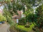5 bedroom detached house for sale in Canons Close, N2