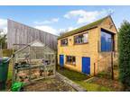 3 bedroom detached house for sale in Banbury Lane, Byfield, Daventry