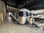 2023 Airstream Airstream Globetrotter 30RB 30ft