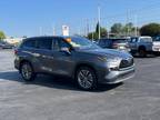 2022 Toyota Highlander Hybrid Platinum