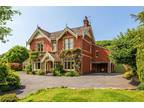 6 bedroom detached house for sale in Kingshill Road, Dursley, Gloucestershire