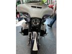 2016 Harley-Davidson Touring Street Glide® CVO™ Street Glide®