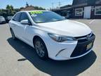 2017 Toyota Camry SE 4dr Sedan