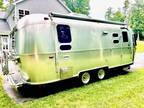 2016 Airstream International Serenity 23D 23ft