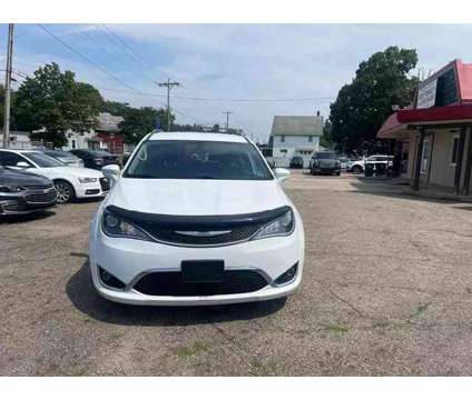 2018 Chrysler Pacifica for sale is a White 2018 Chrysler Pacifica Car for Sale in Akron OH