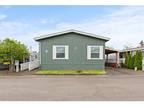 7455 Southeast King Road, Unit 9 Portland, OR