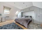 5 bedroom semi-detached house for sale in Fox Lane, Palmers Green, London, N13