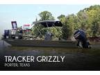 22 foot Tracker Grizzly