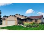 Sioux Falls, 4 Bed 3 Bath Westside Ranch Impeccable Westside