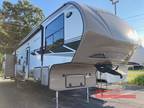 2014 Cross Roads Crossroads RV CRUSIER CF37BH 37ft