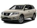 2016 Nissan Pathfinder SV