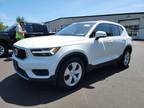 2019 Volvo XC40 T4 Momentum 4dr SUV