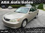 2004 Toyota Camry XLE 4dr Sedan