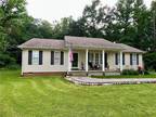 3 Bedroom 2 Bath In Amelia Court House VA 23002