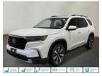 2023 Honda Pilot SilverWhite, new