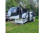 2019 Redwood RV Redwood RV 5th Wheel 3951WB 42ft