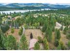 Sagle 4BR 2BA, Settled in the Pend Oreille River flats