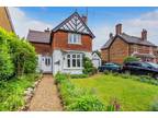 3 bedroom detached house for sale in Nunappleton Way, Hurst Green, Oxted, RH8