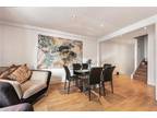 3 bedroom apartment for sale in Heyford Terrace, London, SW8