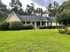 Valdosta, Well maintained 3bed/2bath on a.60 acre lot in