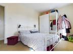 The Meadway, Tilehurst, Reading, Berkshire, RG30 2 bed apartment for sale -