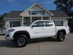 2022 Toyota Tacoma White, 26K miles