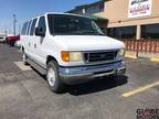 2004 Ford E-Series Van Chateau Van 3 Dr