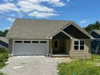 301 DAYTON AVE, Crossville, TN 38555 Single Family Residence For Rent MLS#