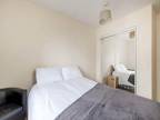 Hawkhill Close, Easter Road, Leith 3 bed apartment for sale -