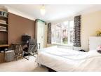 Glendale Drive, Wimbledon, London, SW19 2 bed apartment for sale -
