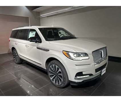 2023 Lincoln Navigator Reserve is a White 2023 Lincoln Navigator Reserve Car for Sale in Madison WI