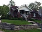 528 E 1st St, Bloomington, in 47401